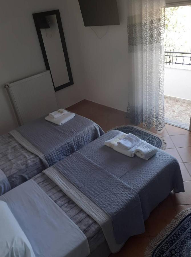 Guest House Krishen Përmet エクステリア 写真
