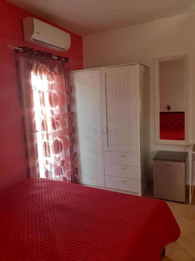 Guest House Krishen Përmet エクステリア 写真