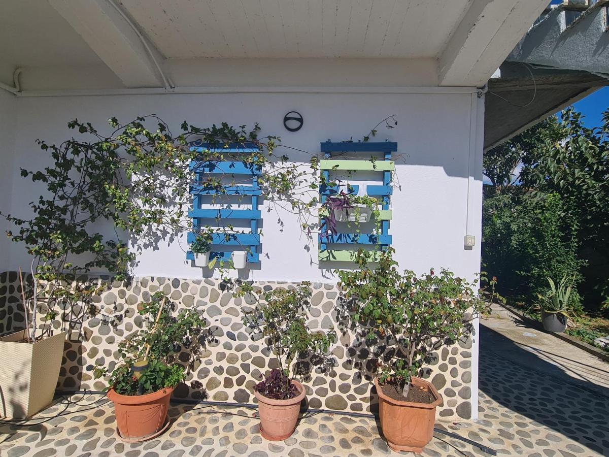 Guest House Krishen Përmet エクステリア 写真